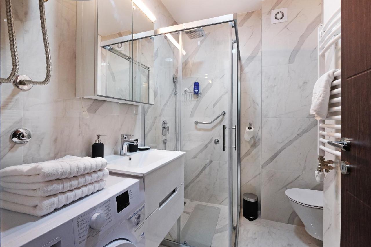 Central Spa Galaxy Apartment Belgrade Extérieur photo